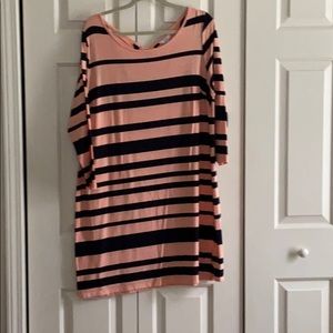 Crown and Ivy 3/4 length sleeve dress